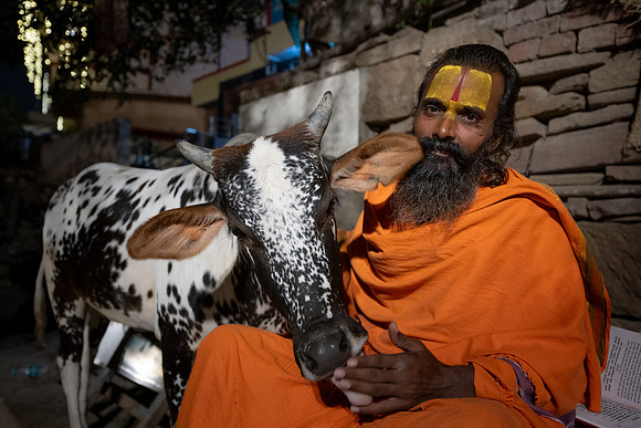 27 - Varanasi - Sadhu and his Friend